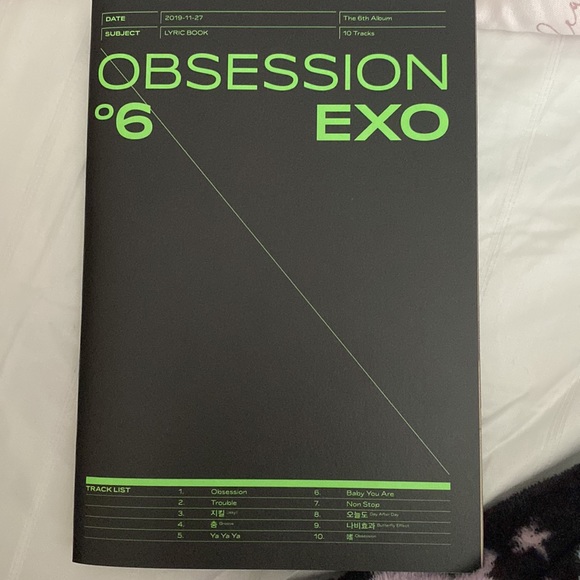 EXO obsession album (green) - Picture 2 of 9
